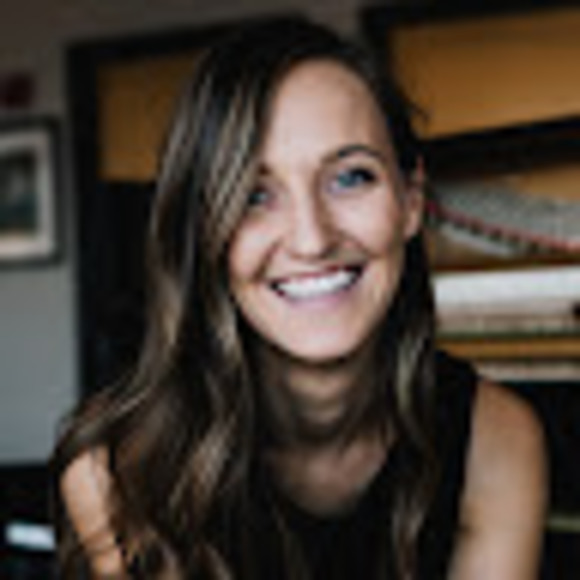 Meet your Posher, Brooke - Picture 1 of 1